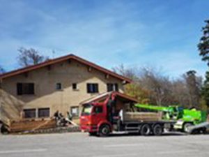 camions Station Le Grand Echaillon Drôme Porte ouverte sur la